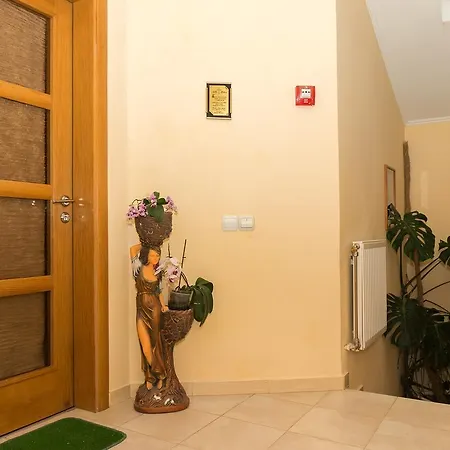 кімнати в центрі 우주고로트