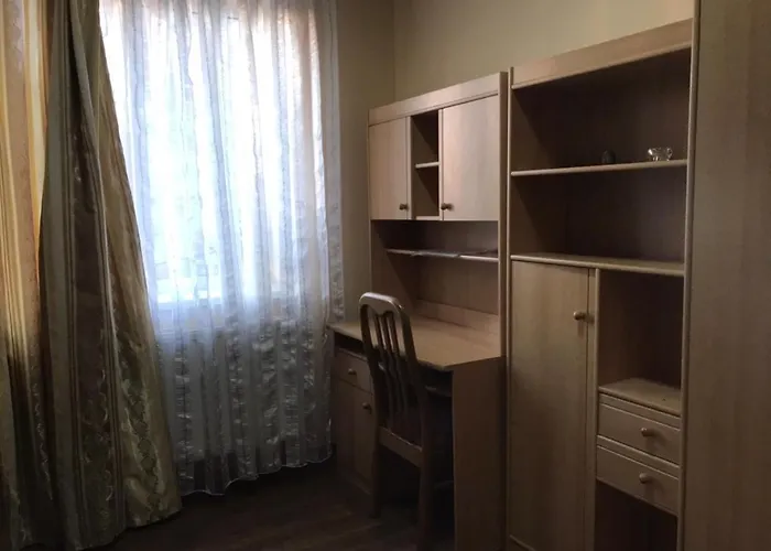 кімнати в центрі אוזהורוד