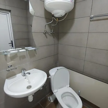 кп др Hotel Drogobych