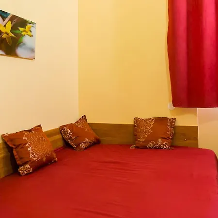Maison d'hôtes кімнати в центрі