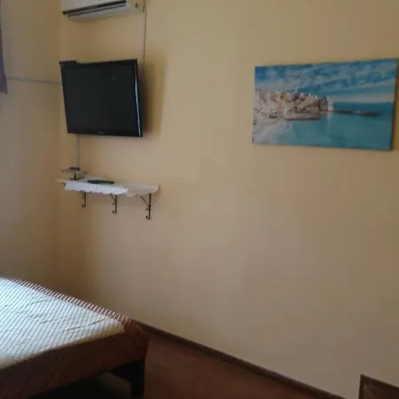 кімнати в центрі * Oujhorod